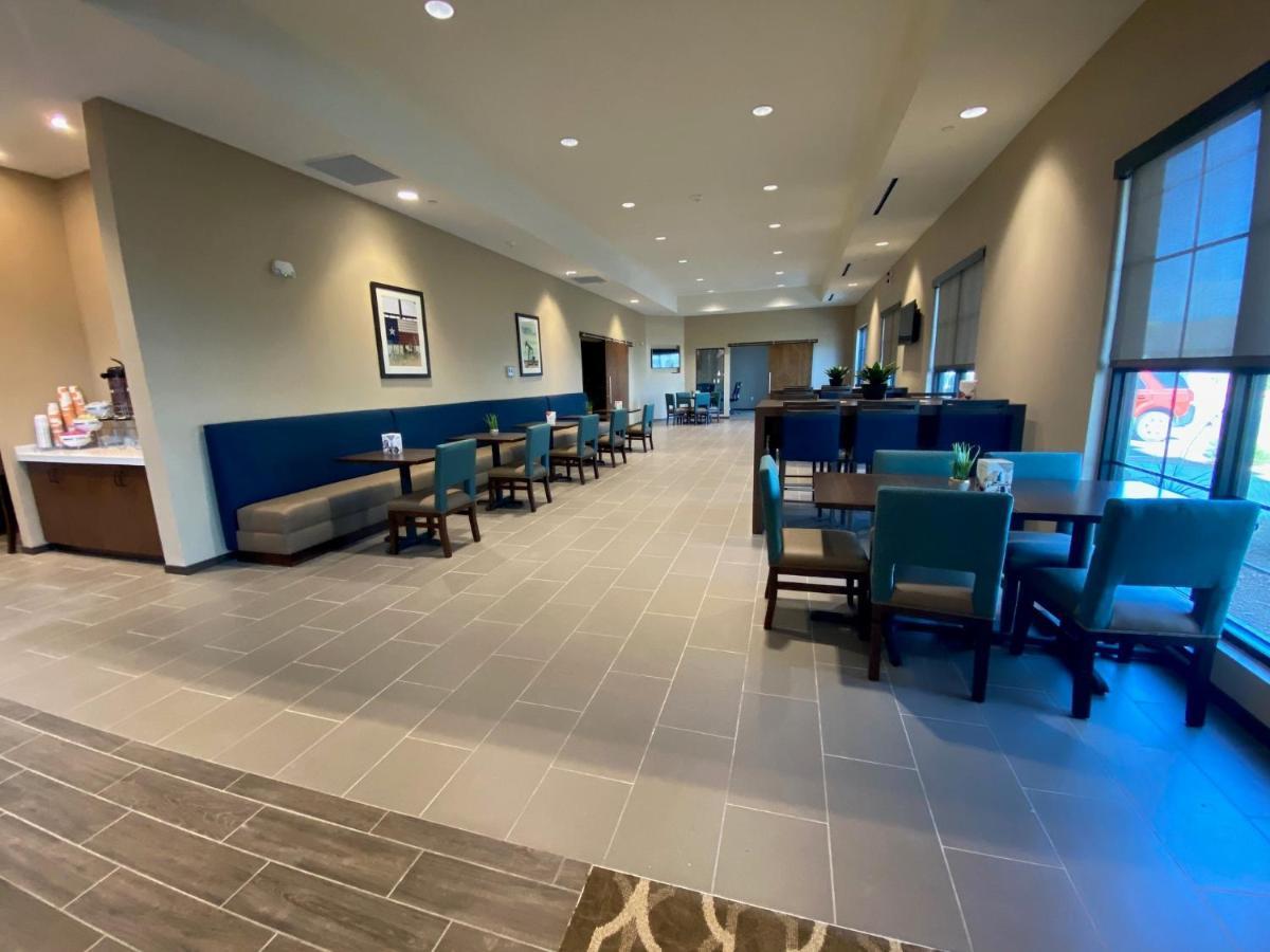 Hotel Comfort West 2*